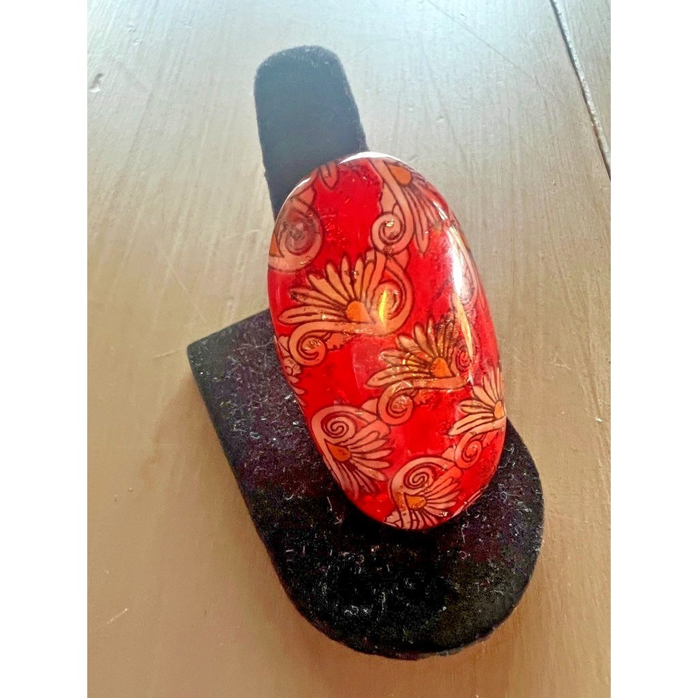 Modern Resin Statement Ring Red Floral Scroll Acrylic Art Ring Size 7 Boutique‎ - Picture 2 of 10